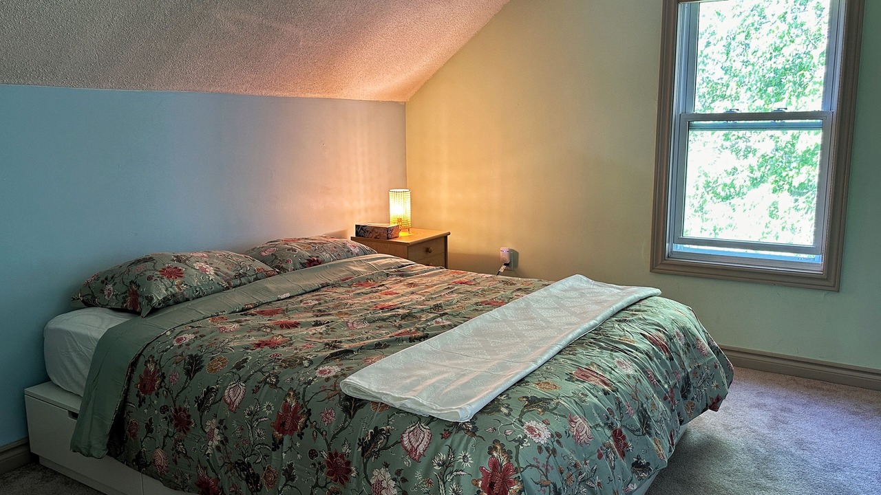 Photo of Bedroom in Colborne