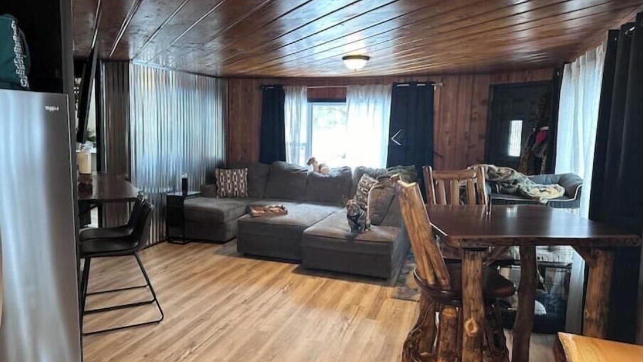 Photo of Livingroom in Harrison