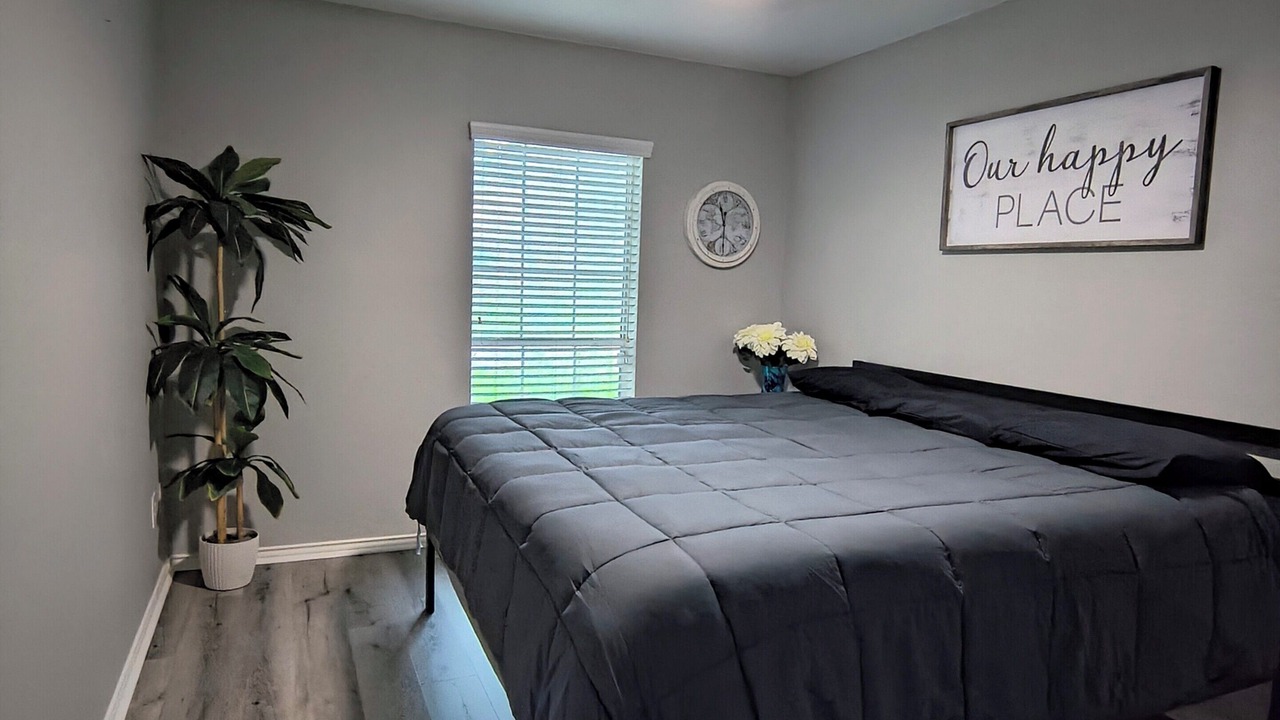 Photo of Bedroom in Pearland