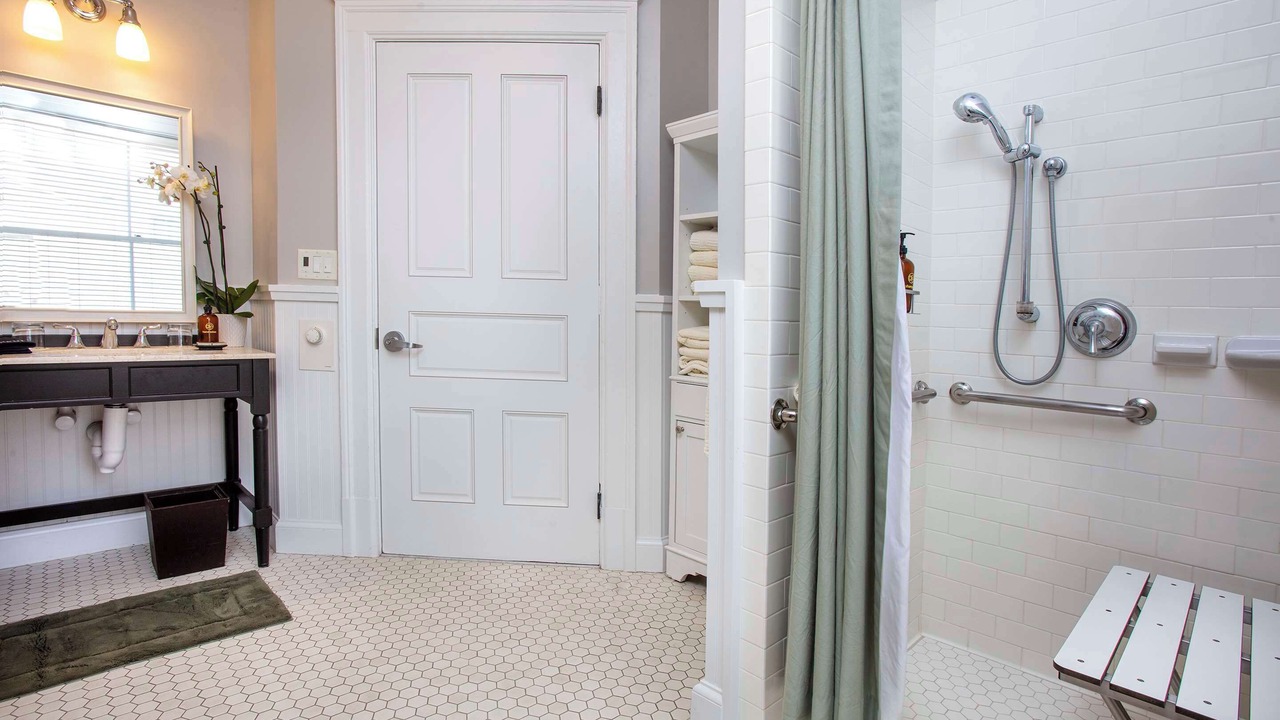Photo of Bathroom in Sausalito