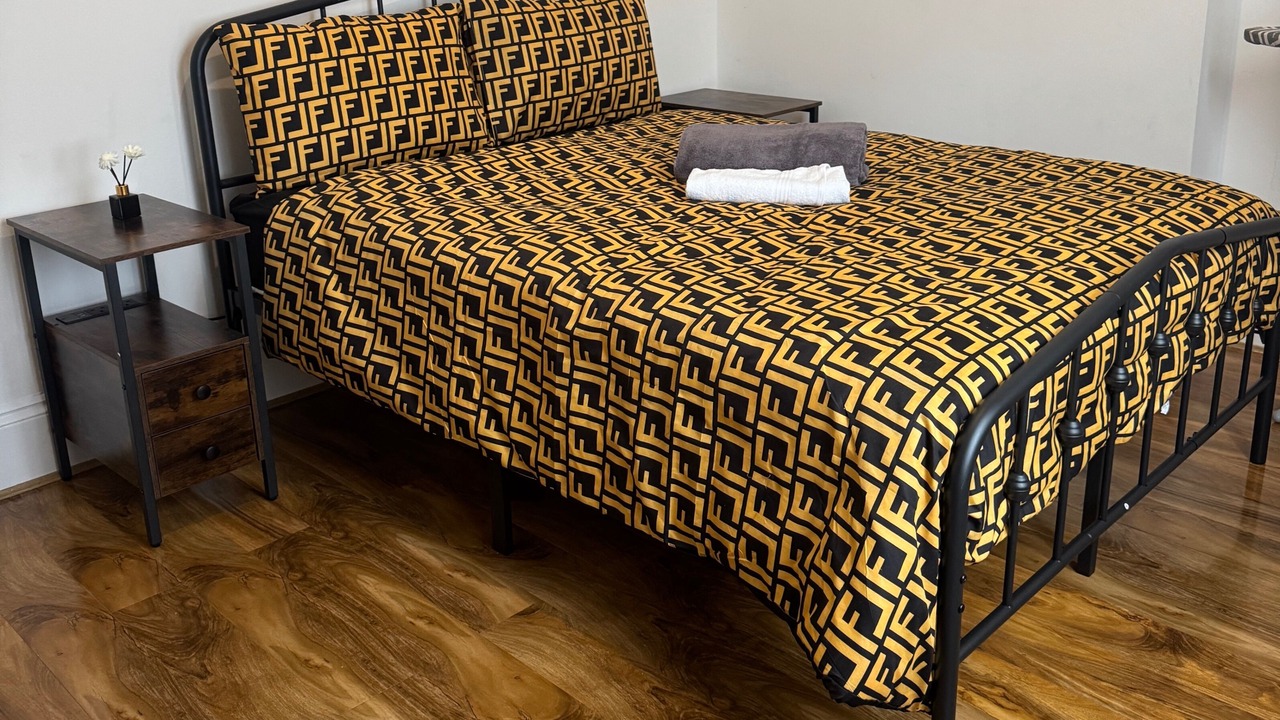 Photo of Others in Charlton