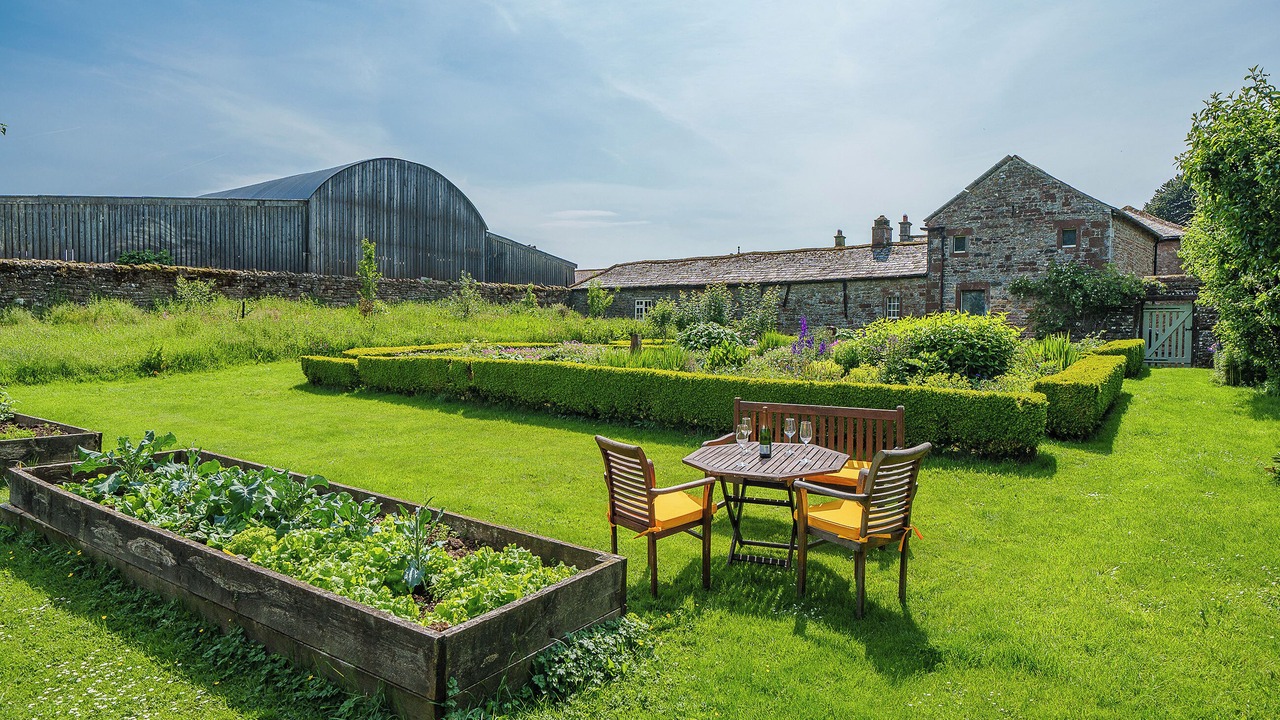 Photo of Others in Wing