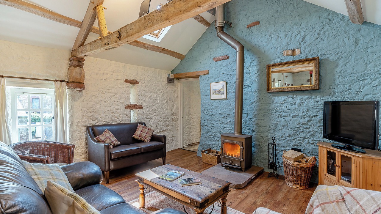 Photo of Others in Wing