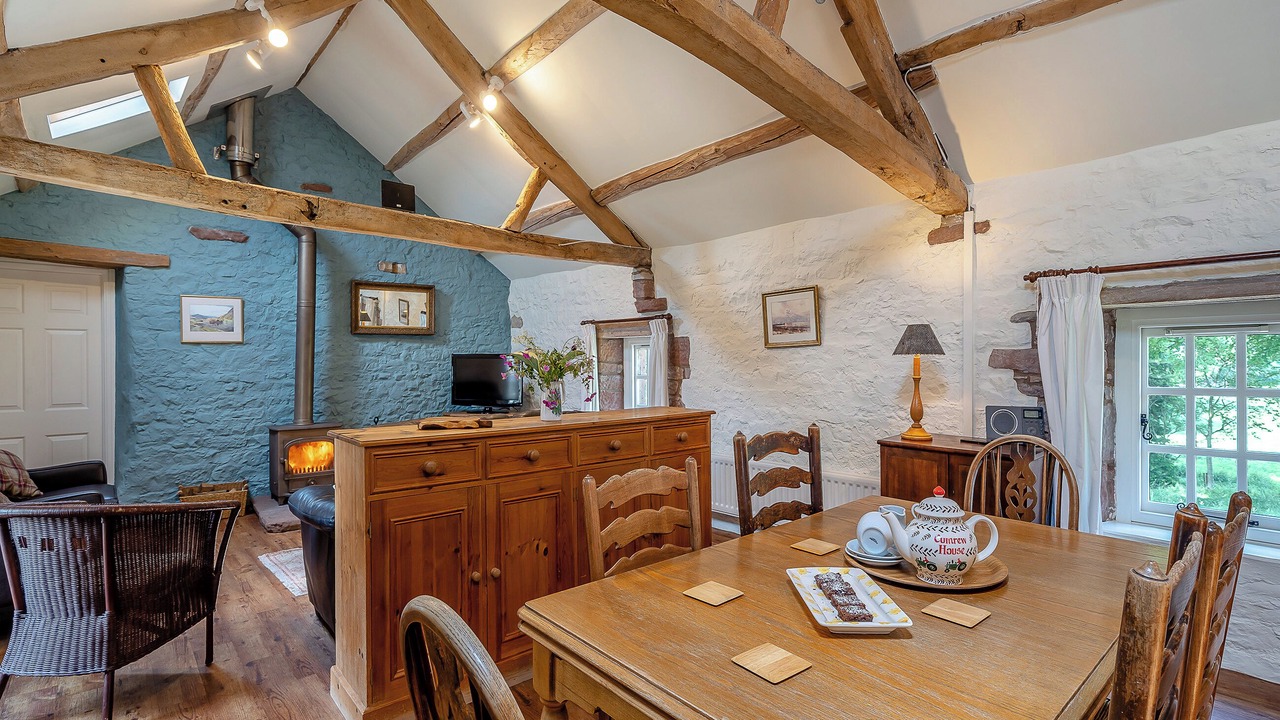 Photo of Others in Wing