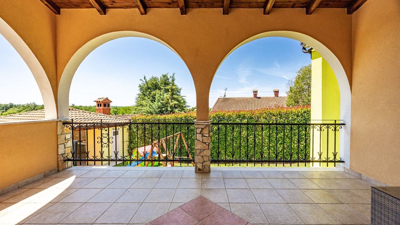 Photo of Patio Balcony in Musalez