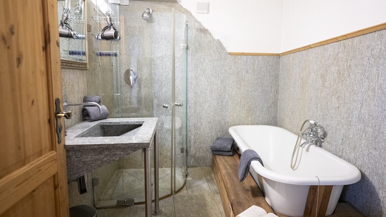 Photo of Bathroom in Sent