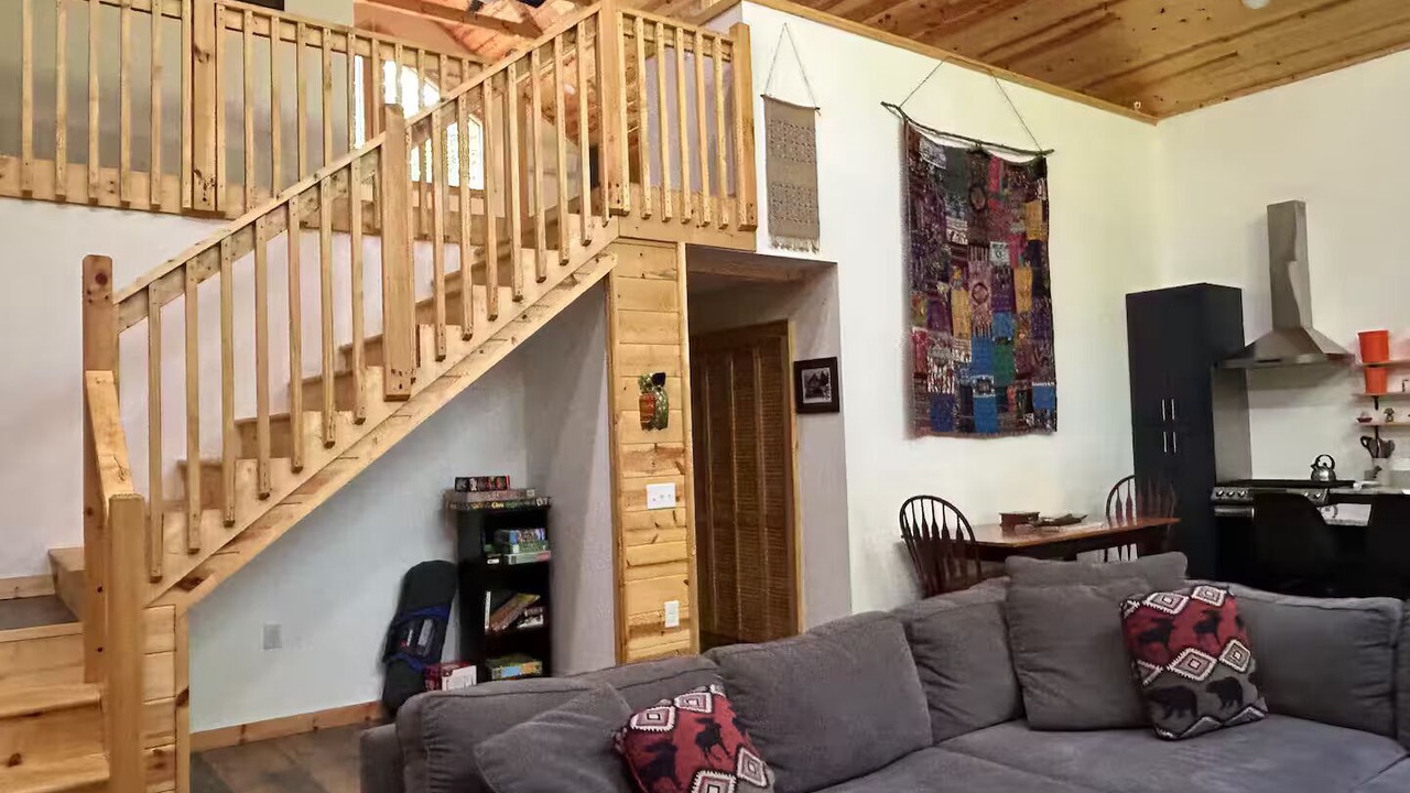 Photo of Livingroom in Murphy