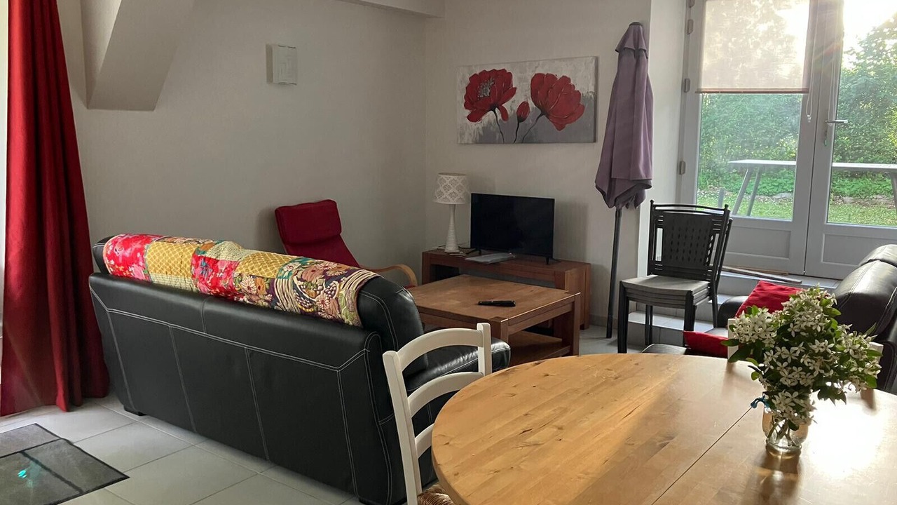 Photo of Livingroom in Tour-de-Faure