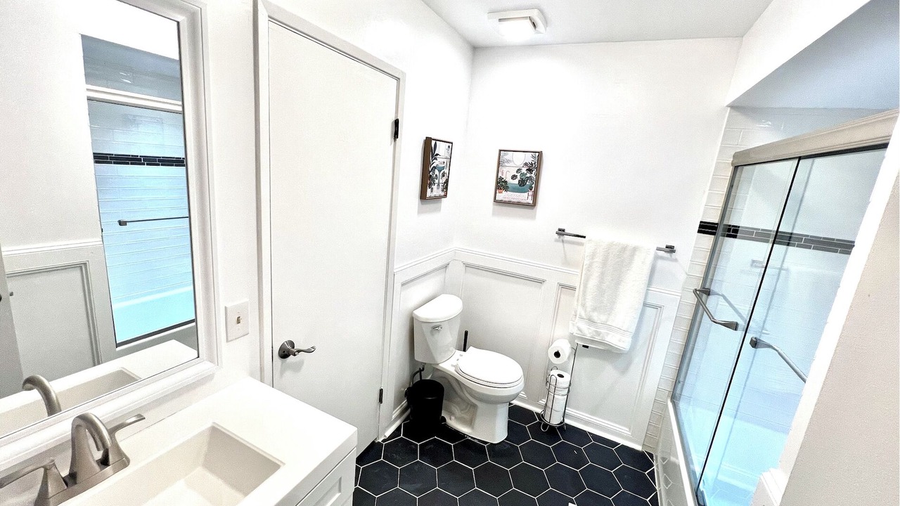 Photo of Bathroom in Bakersfield