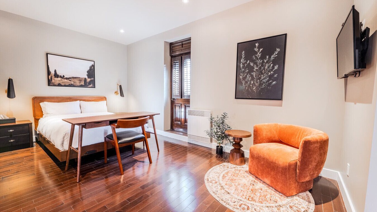 Photo of Bedroom in Latin Quarter