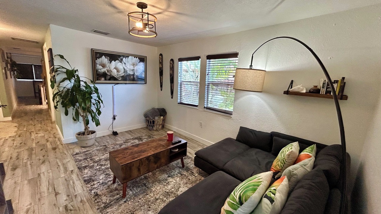 Photo of Livingroom in Dania Beach