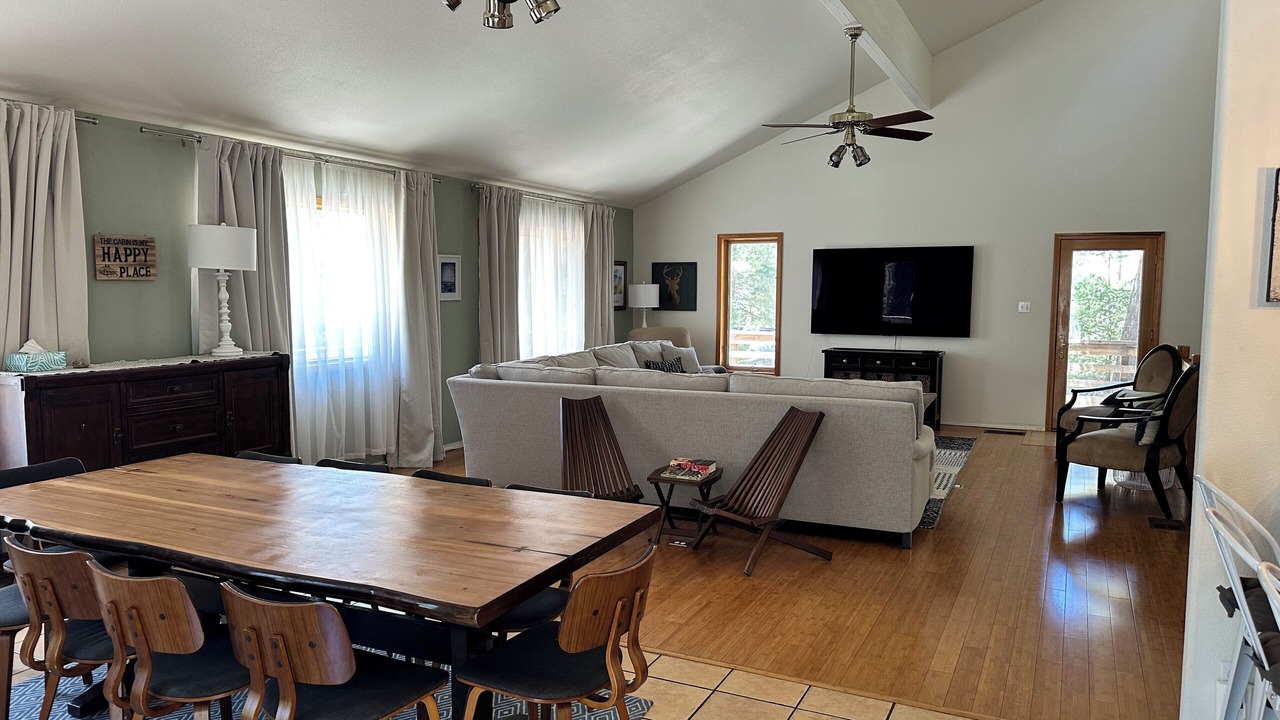Photo of Livingroom in Cloudcroft