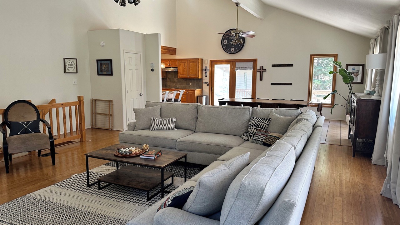 Photo of Livingroom in Cloudcroft