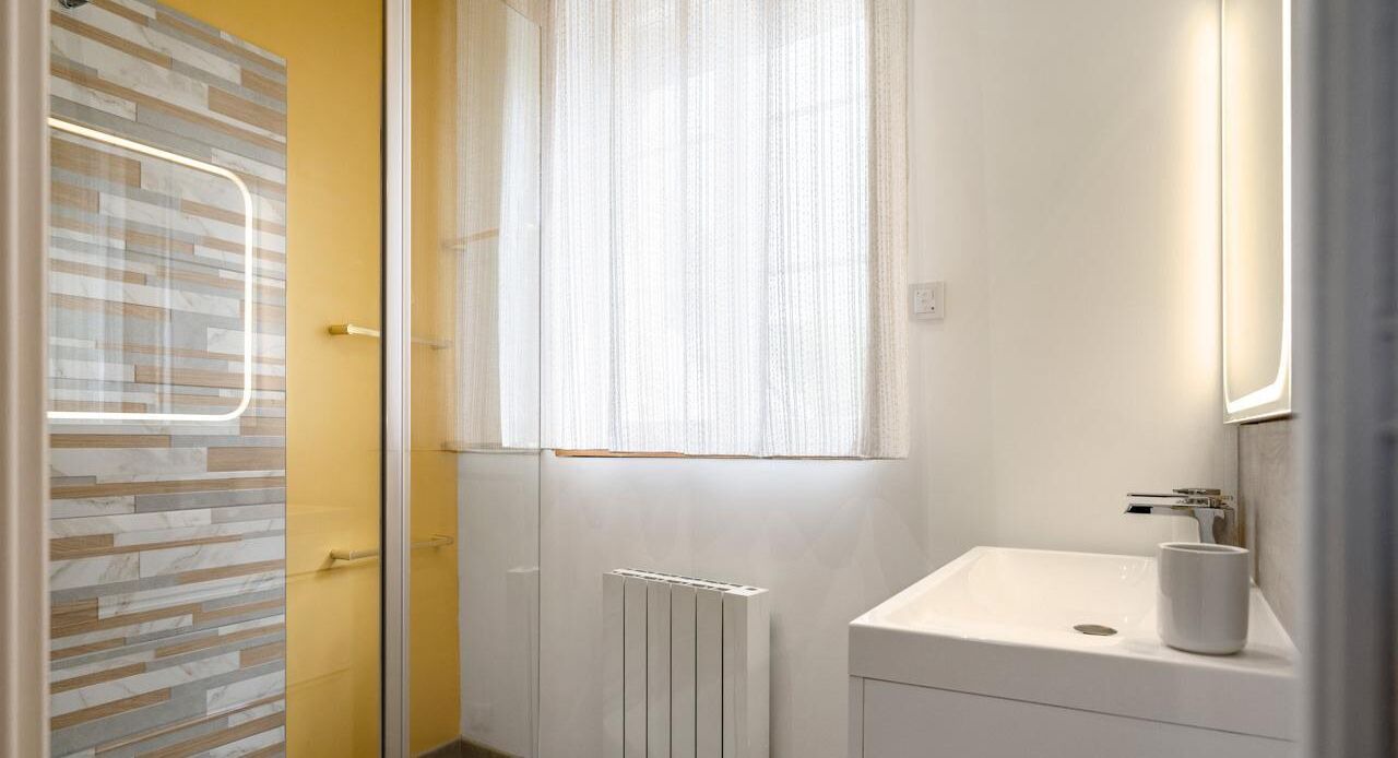 Photo of Bathroom in Saint-Saens