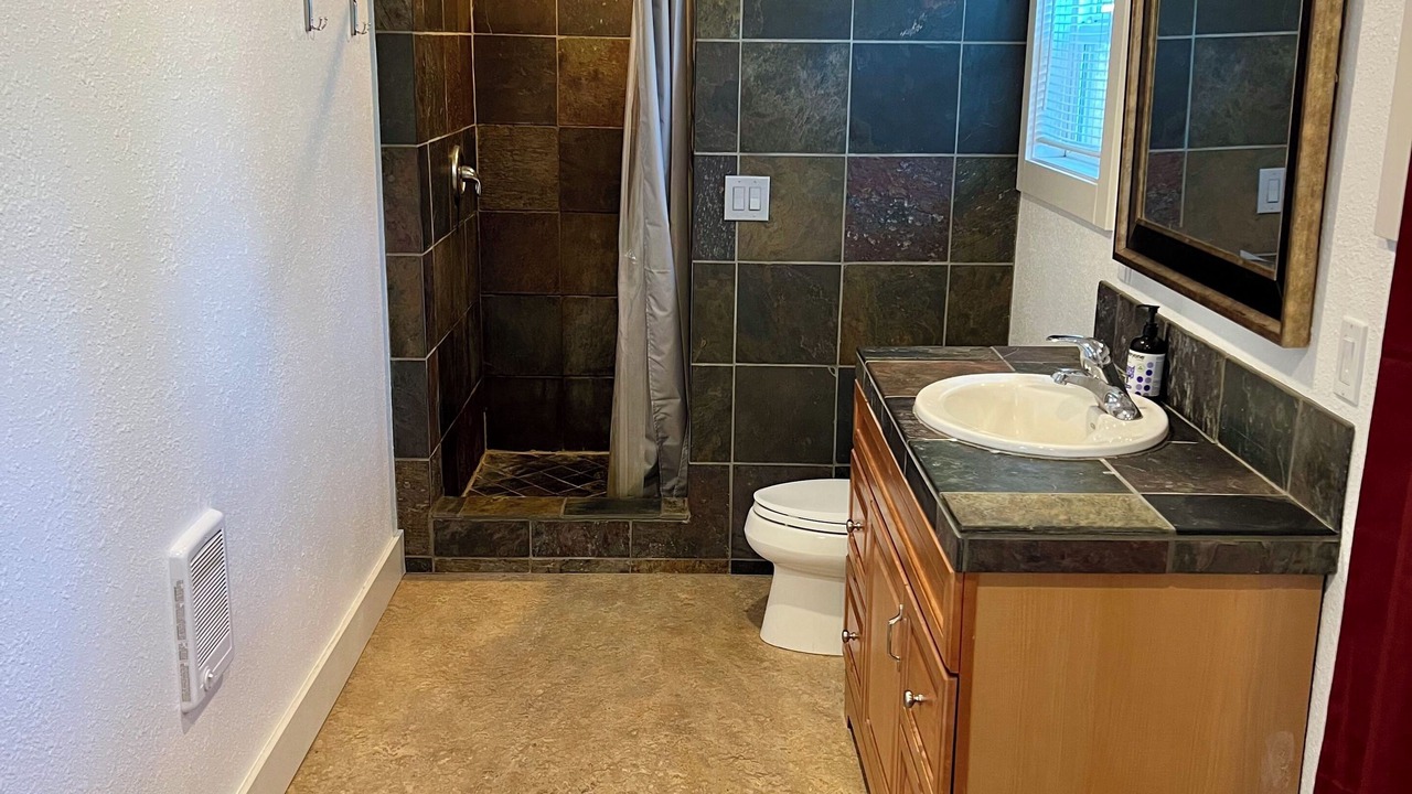Photo of Bathroom in Larkspur