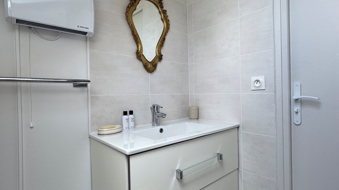 Photo of Bathroom in Fort-Mahon-Plage