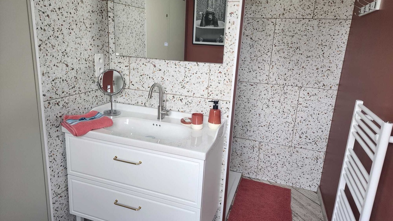 Photo of Bathroom in Sangatte
