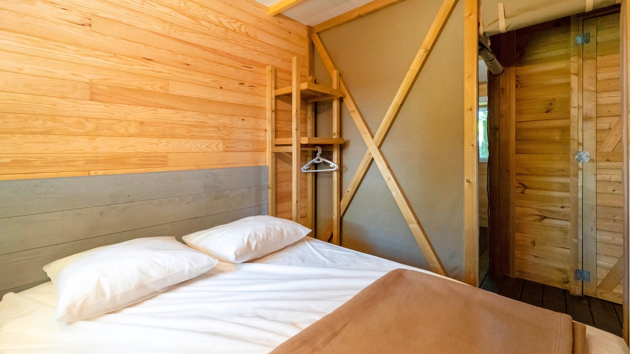 Photo of Bedroom in Lesperon