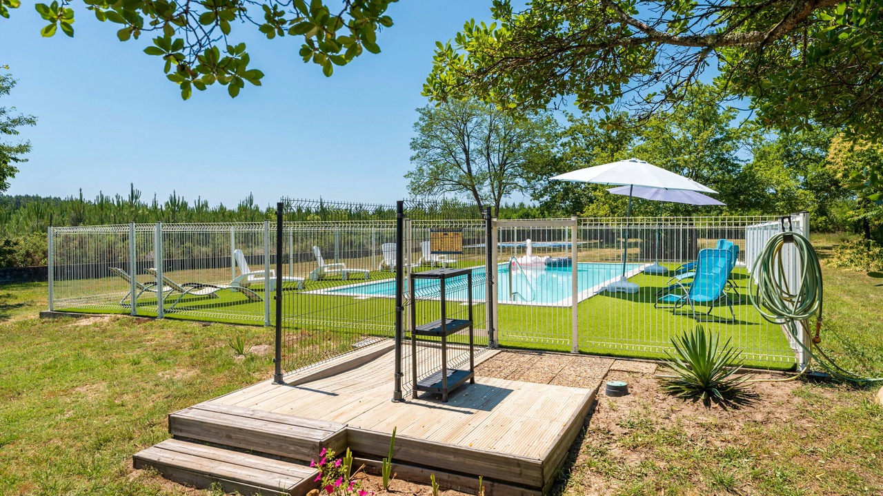 Photo of Outdoor in Lesperon