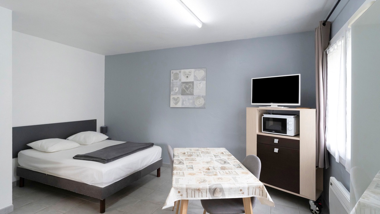 Photo of Bedroom in Lesperon