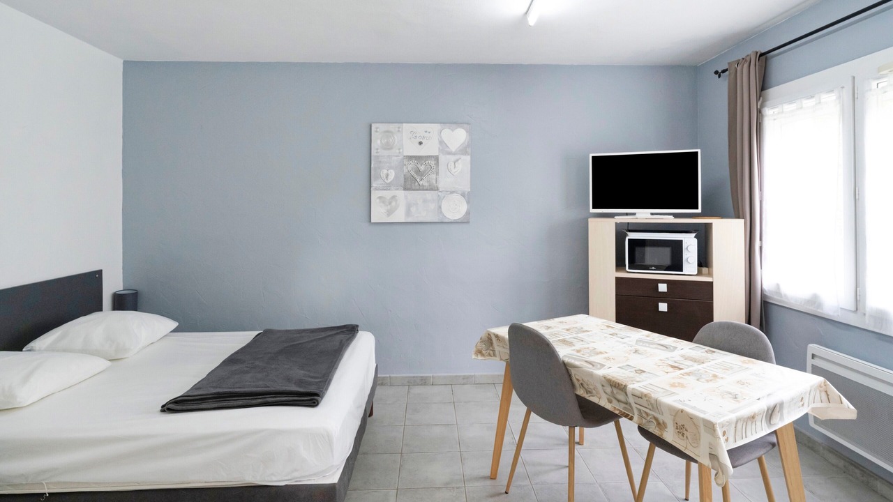 Photo of Bedroom in Lesperon