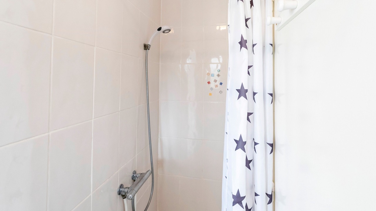 Photo of Bathroom in Lesperon