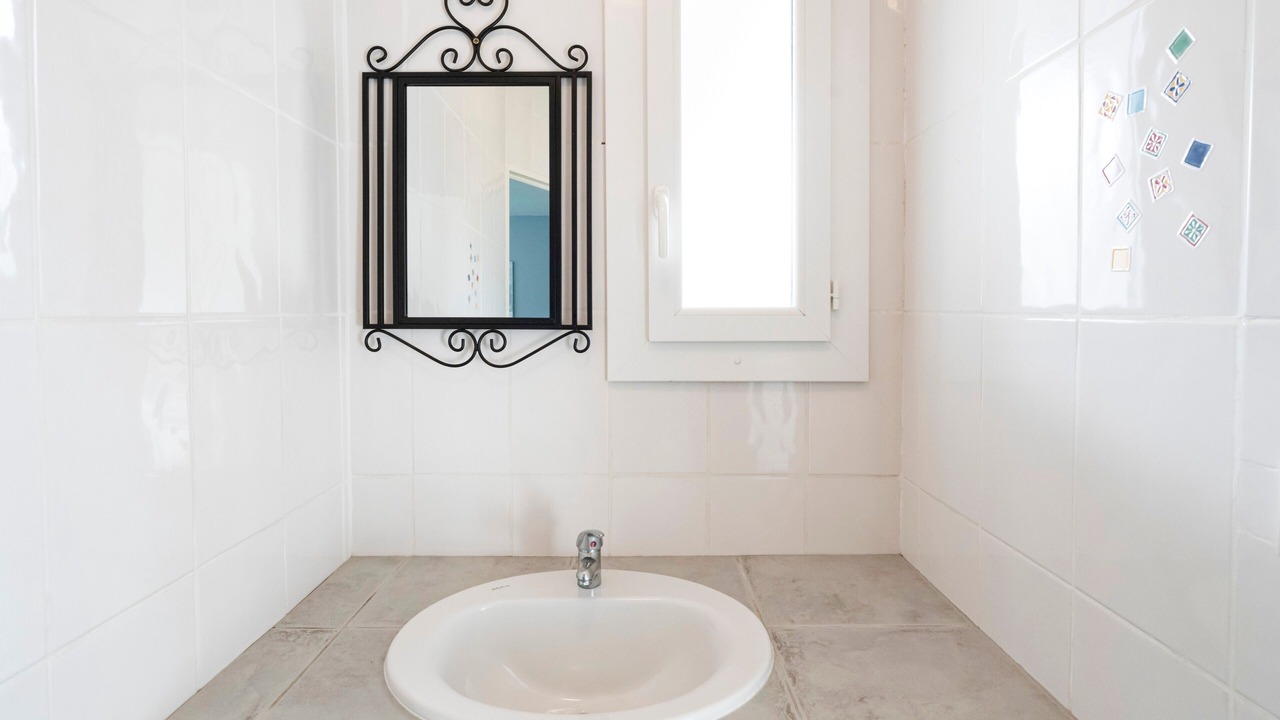 Photo of Bathroom in Lesperon