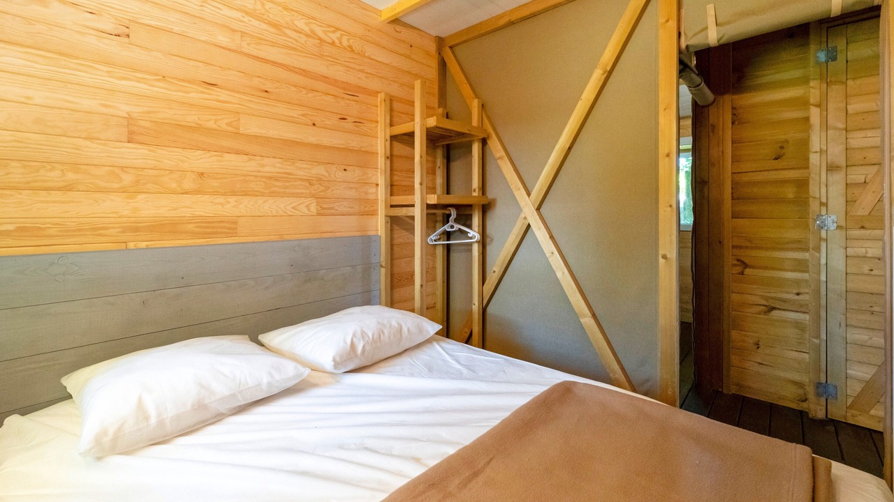 Photo of Bedroom in Lesperon