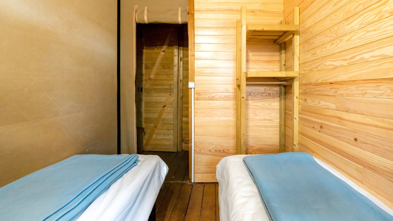 Photo of Others in Lesperon