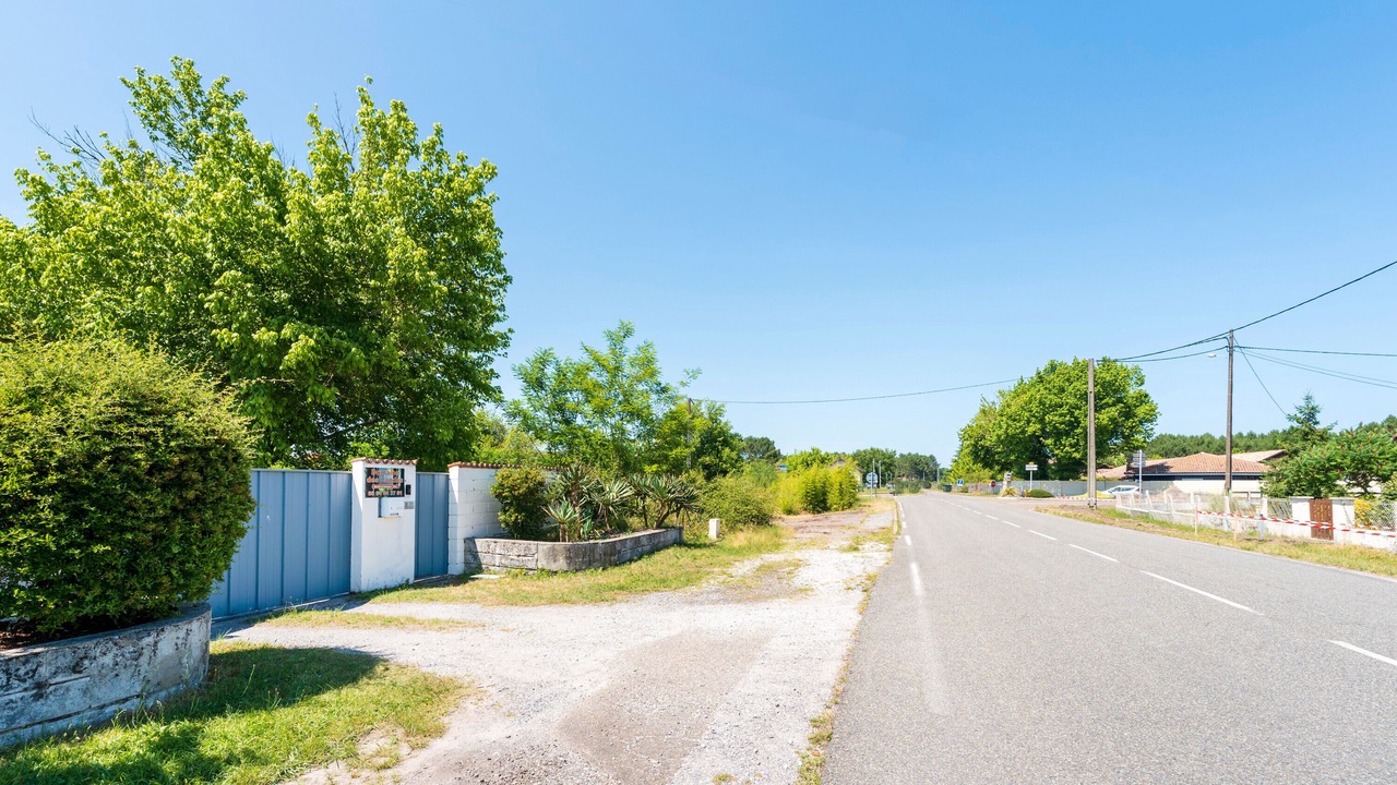 Photo of Outdoor in Lesperon