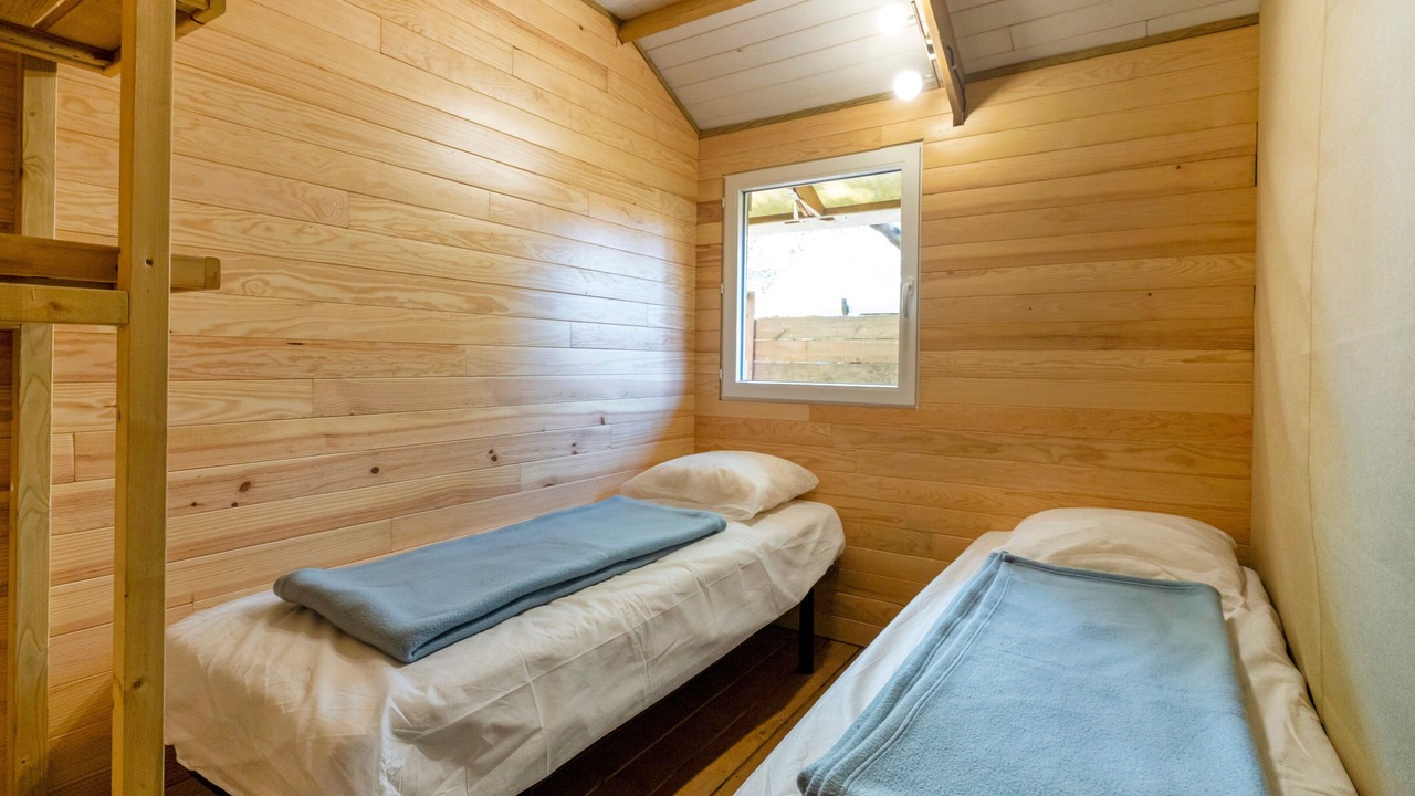 Photo of Bedroom in Lesperon