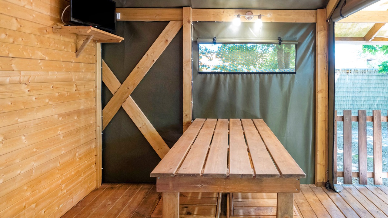 Photo of Others in Lesperon