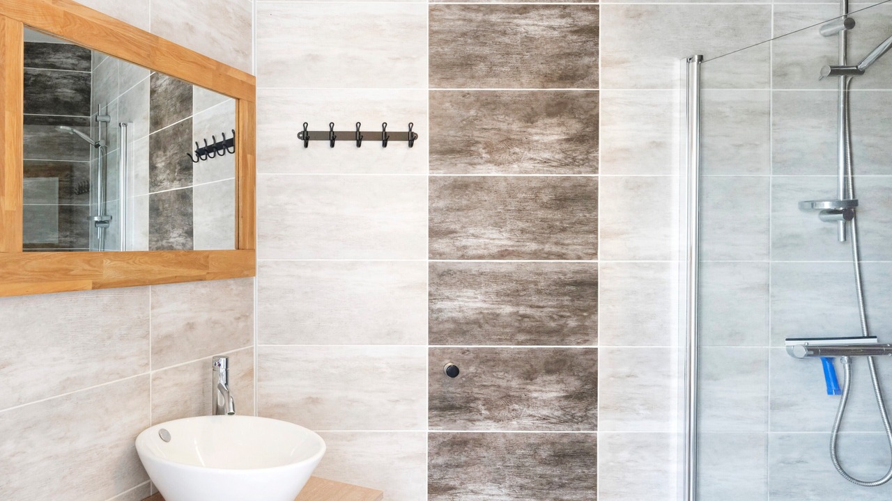 Photo of Bathroom in Lesperon