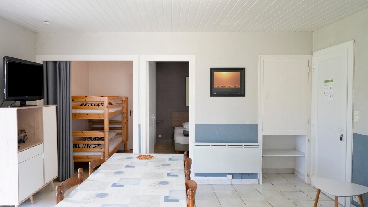 Photo of Bedroom in Lesperon