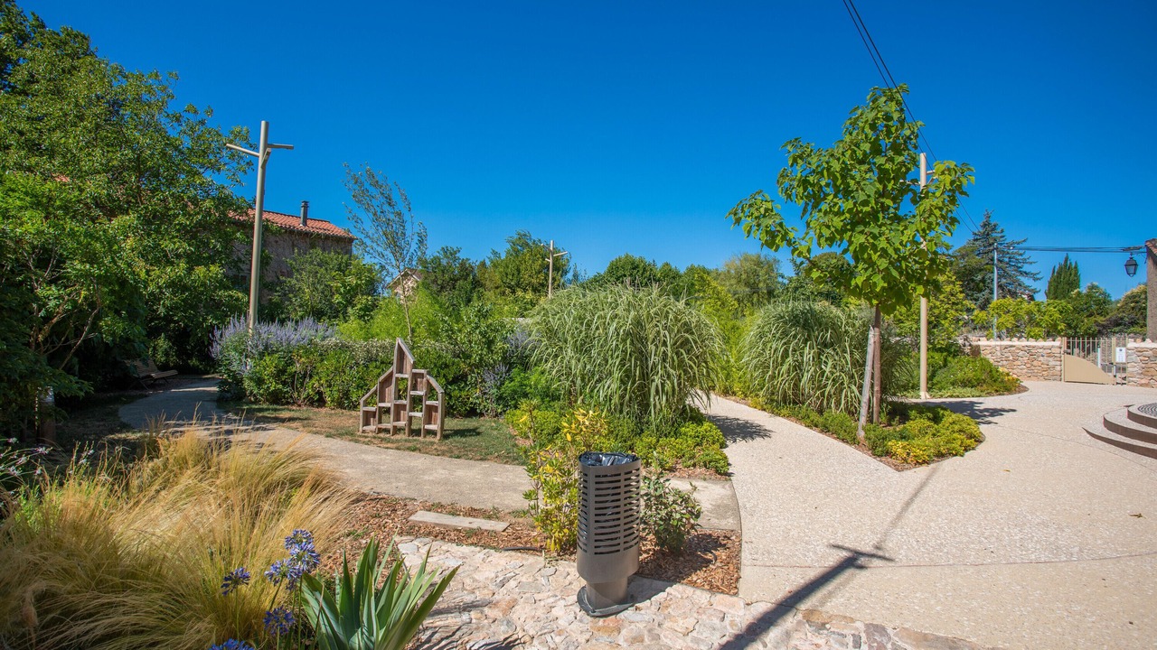 Photo of Outdoor in Le Val