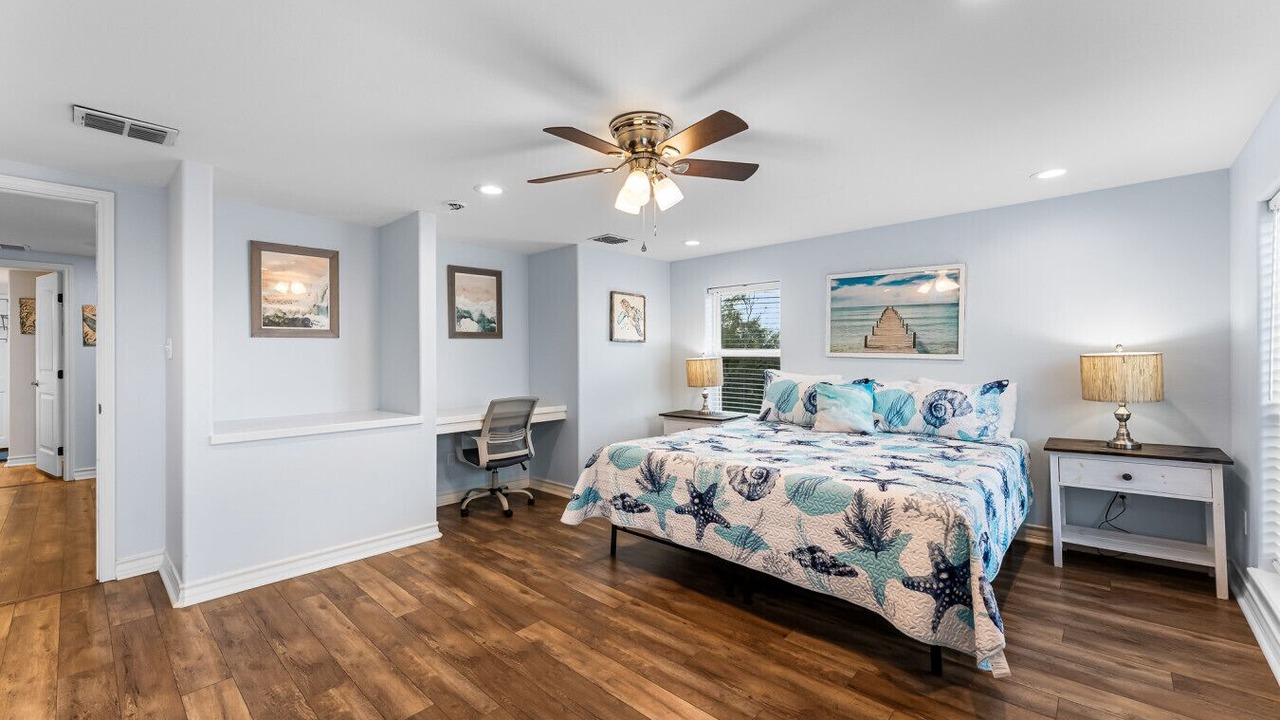 Photo of Bedroom in Refugio County