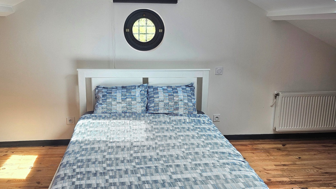Photo of Bedroom in Saint-Eloi