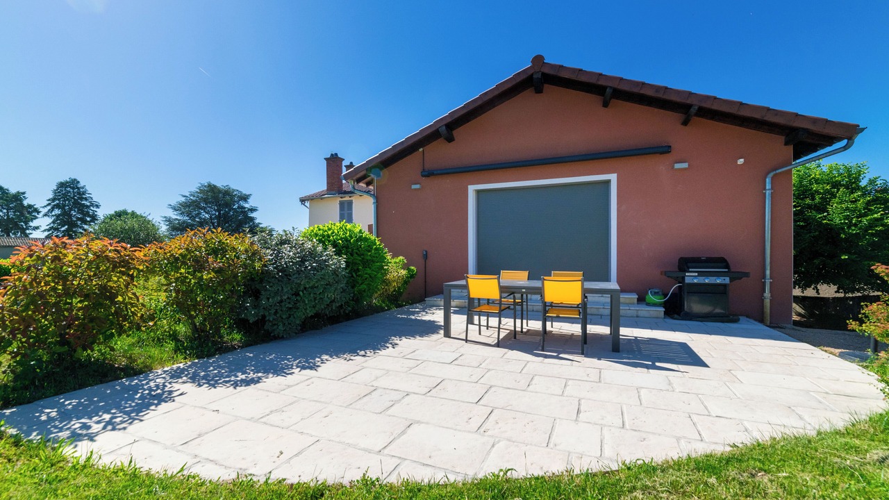 Photo of Outdoor in Julienas