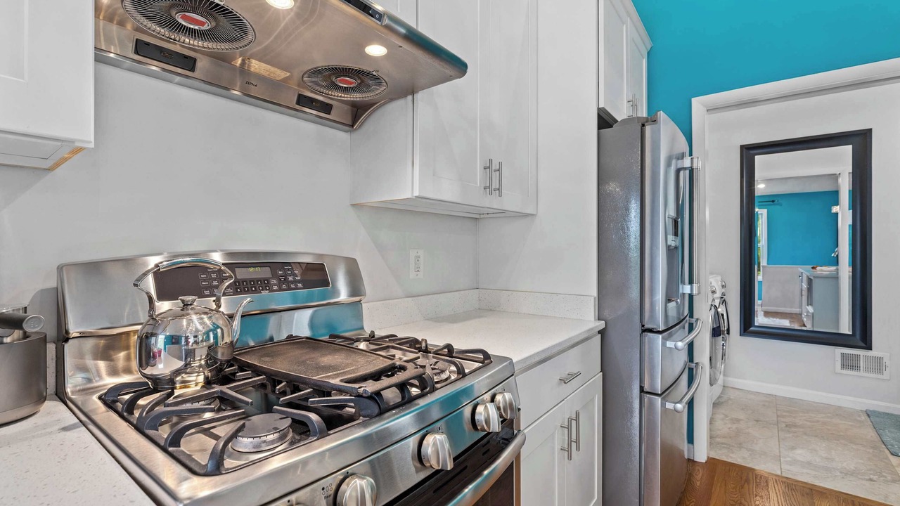 Photo of Kitchen in Cape Saint Claire