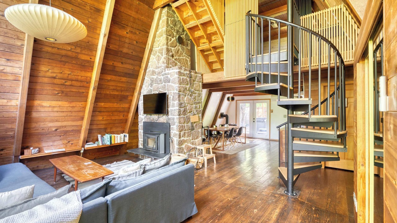 Photo of Livingroom in Mount Hood Village