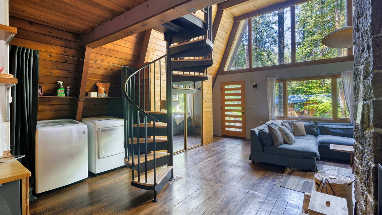 Photo of Livingroom in Mount Hood Village