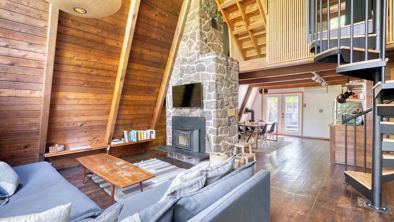 Photo of Livingroom in Mount Hood Village