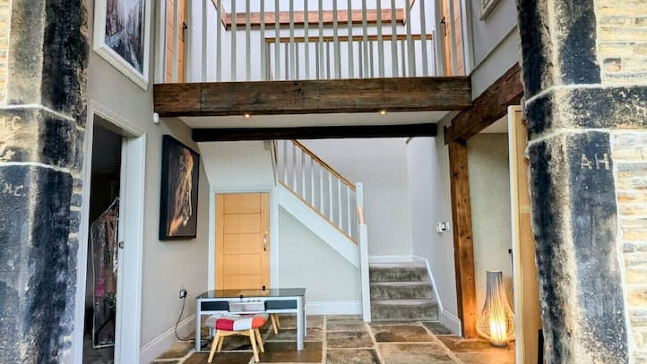 Photo of Others in Honley