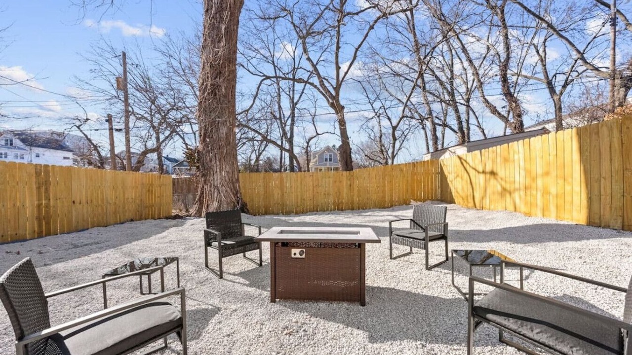 Photo of Outdoor in Rosedale
