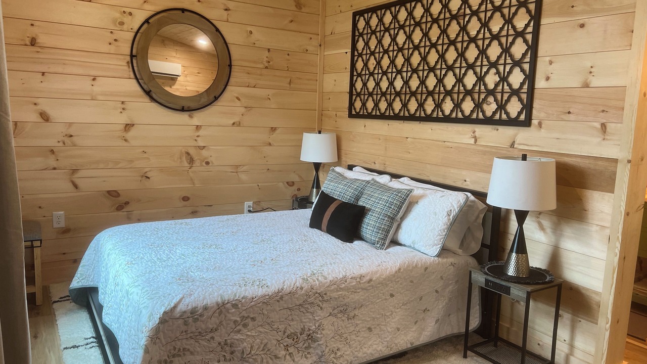 Photo of Bedroom in Newport