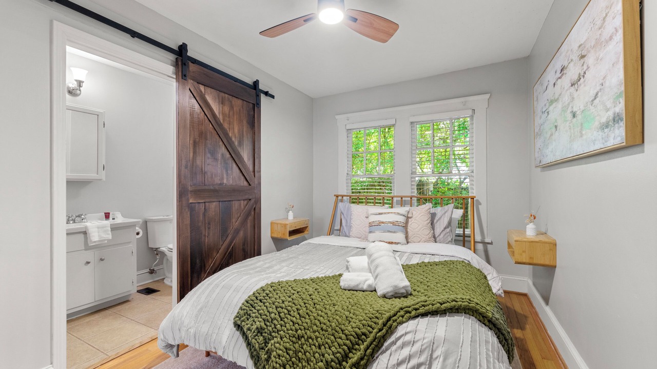 Photo of Bedroom in Oakhurst