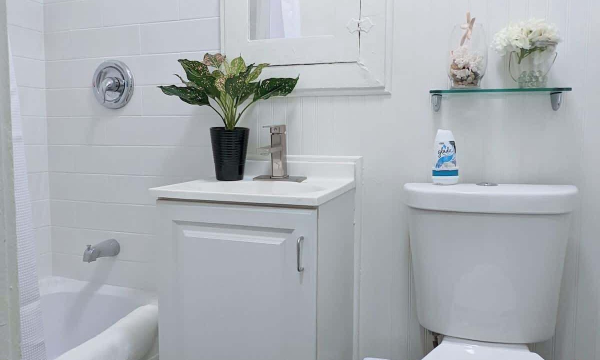 Photo of Bathroom in Downtown Long Beach
