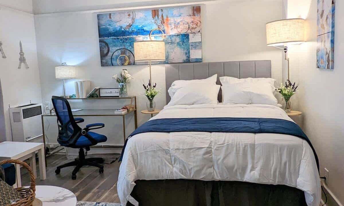 Photo of Bedroom in Downtown Long Beach