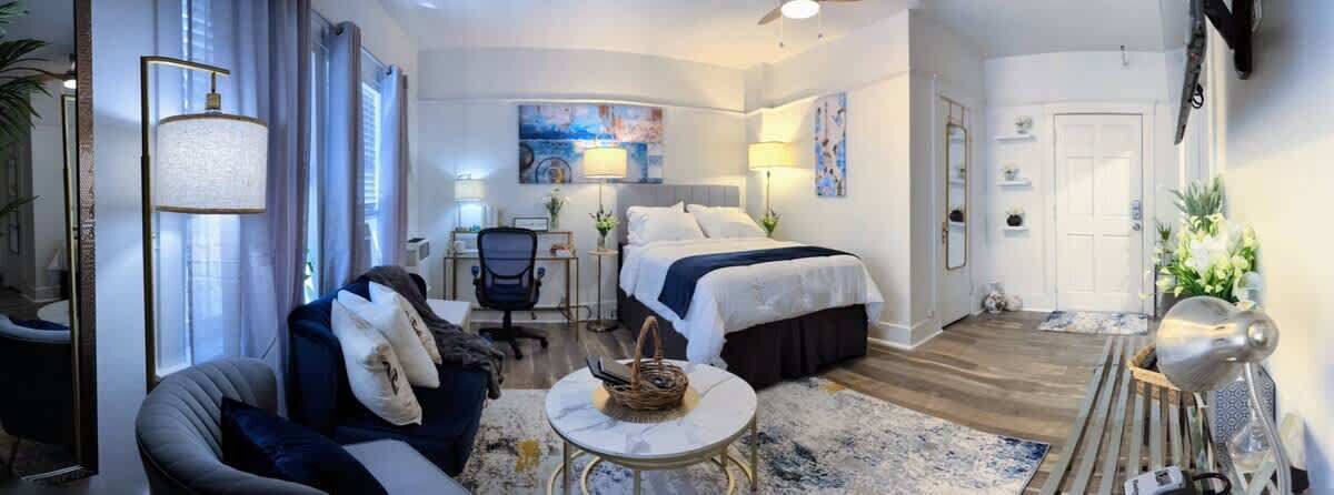Photo of Bedroom in Downtown Long Beach