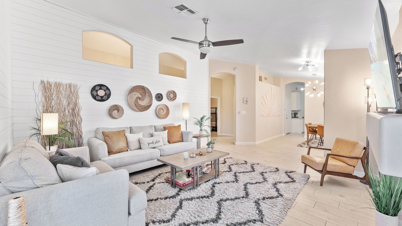 Photo of Livingroom in Foothills